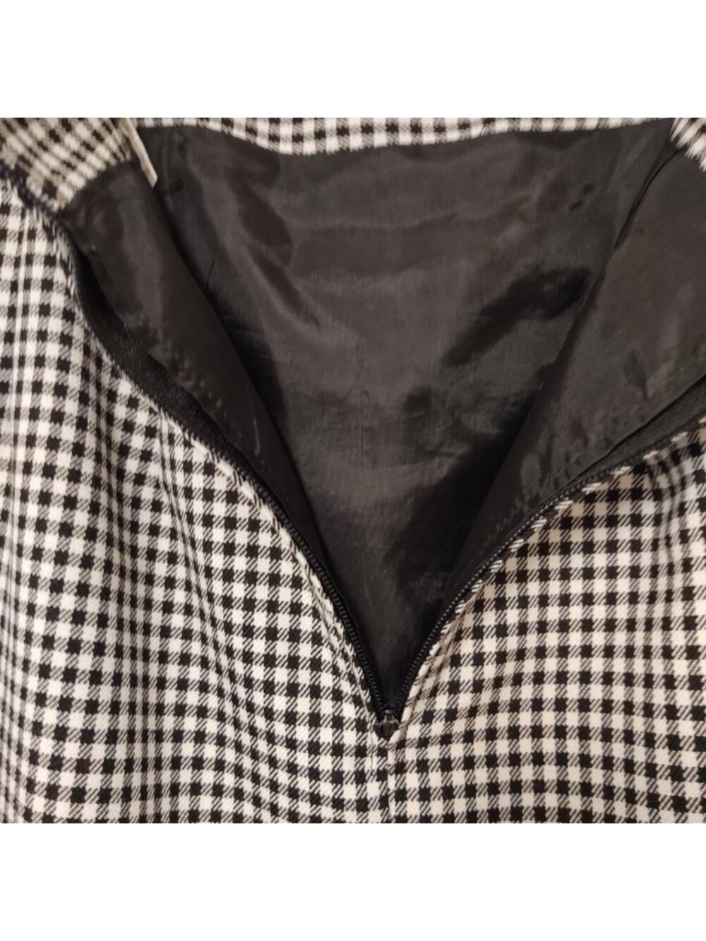 Skirt - Picture 2 of 3